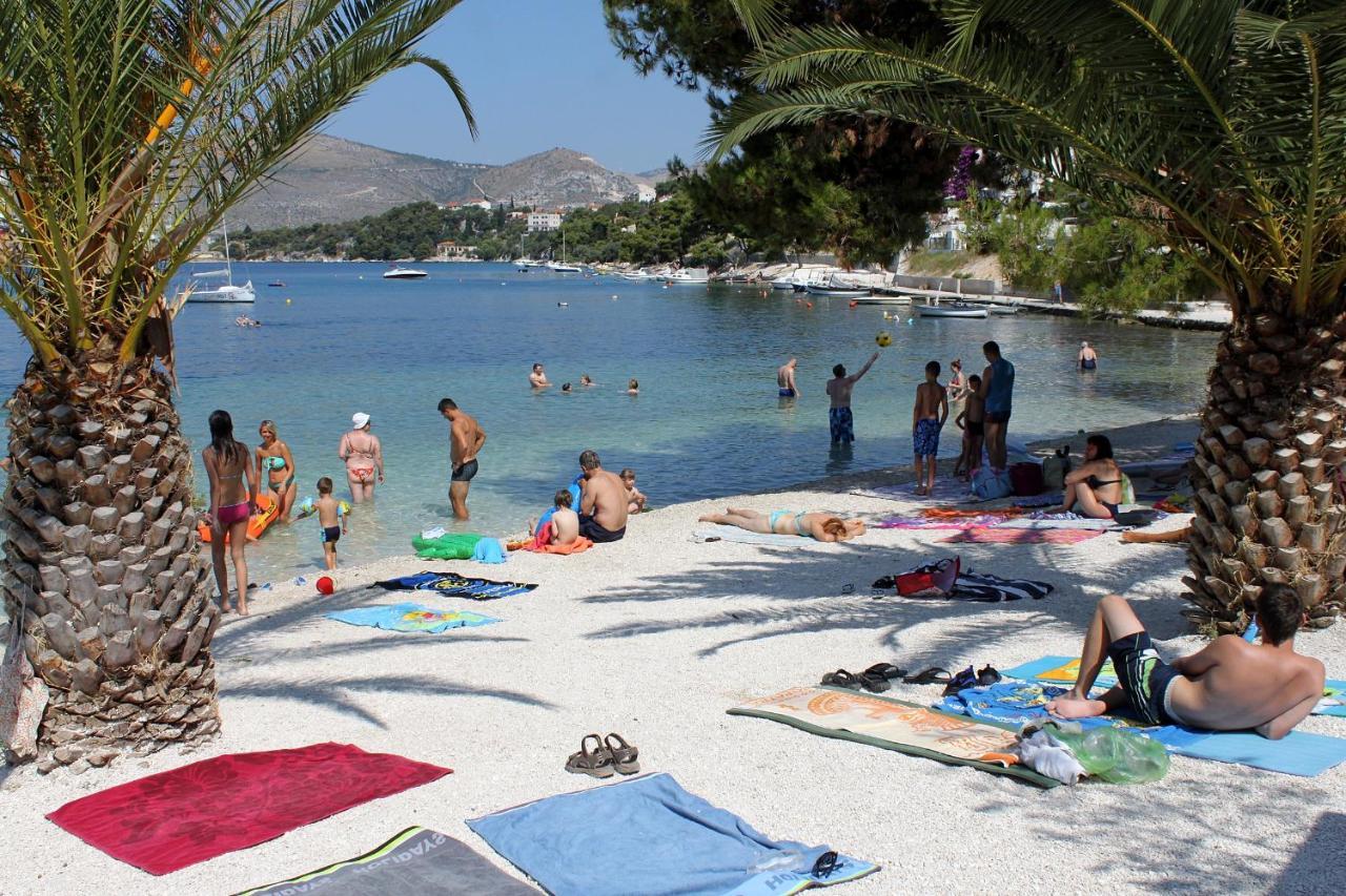 Apartments By The Sea Trogir - 15011 Dış mekan fotoğraf
